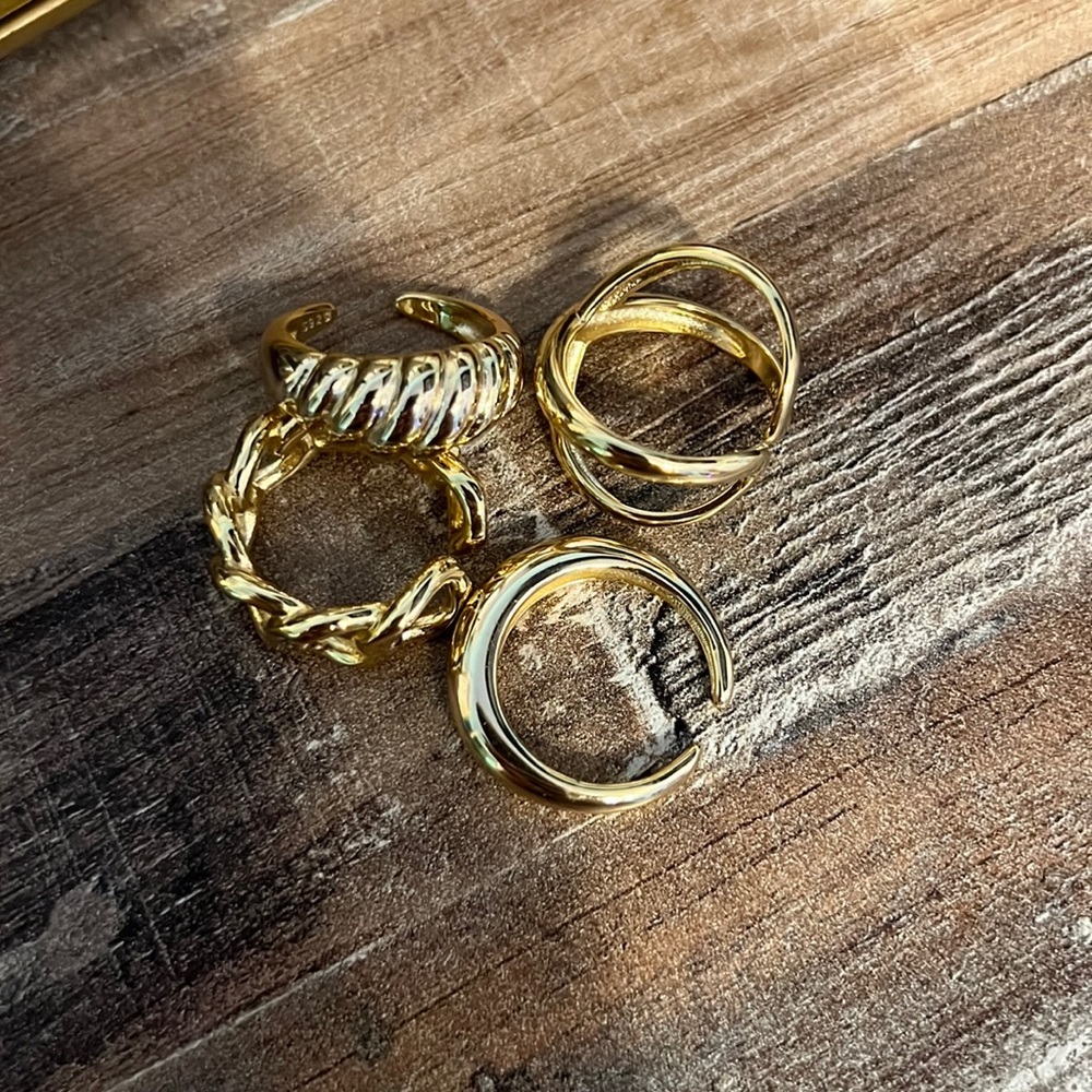 Gold set of rings